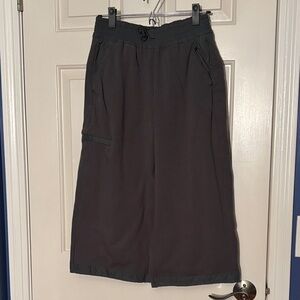 Athleta Green Casual Wide Leg Cropped Pants